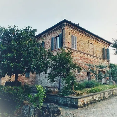 Borgo Acque Romane ベッド・アンド・ブレックファスト