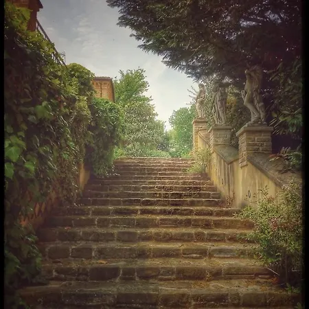 Borgo Acque Romane ベッド・アンド・ブレックファスト 3*