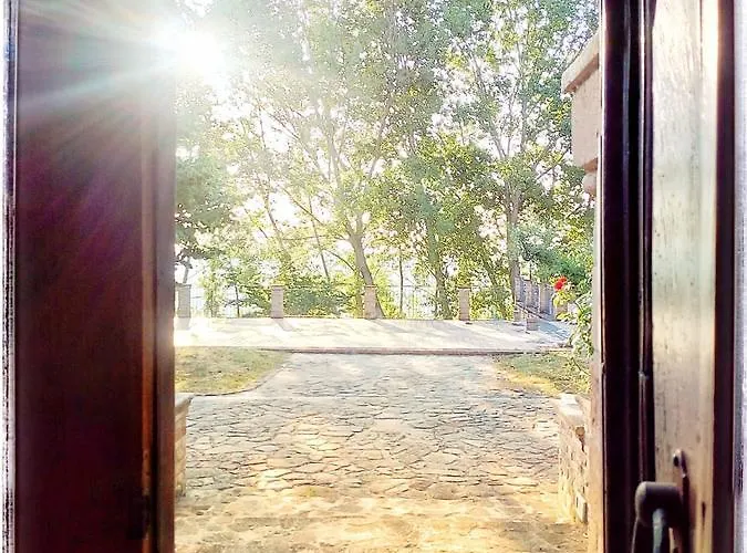 Borgo Acque Romane Bed and breakfast 3*